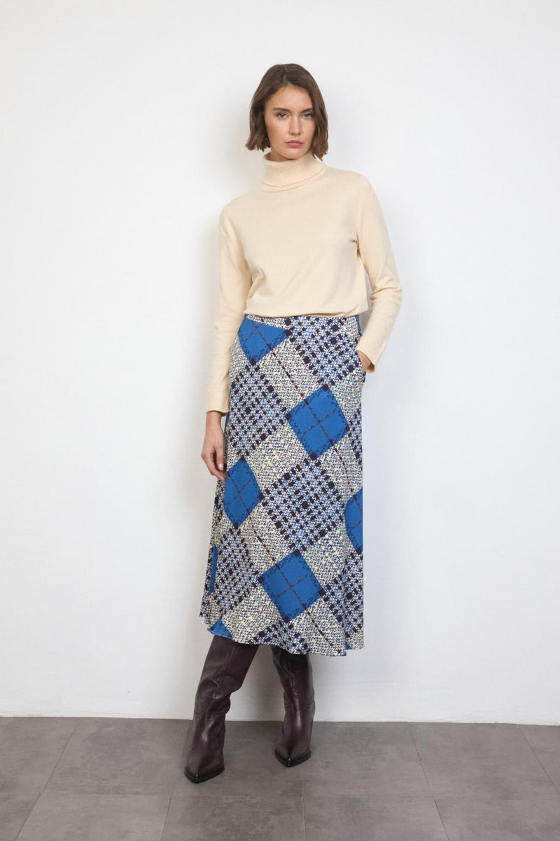 FALDA TINTA / WOMAN SKIRT
