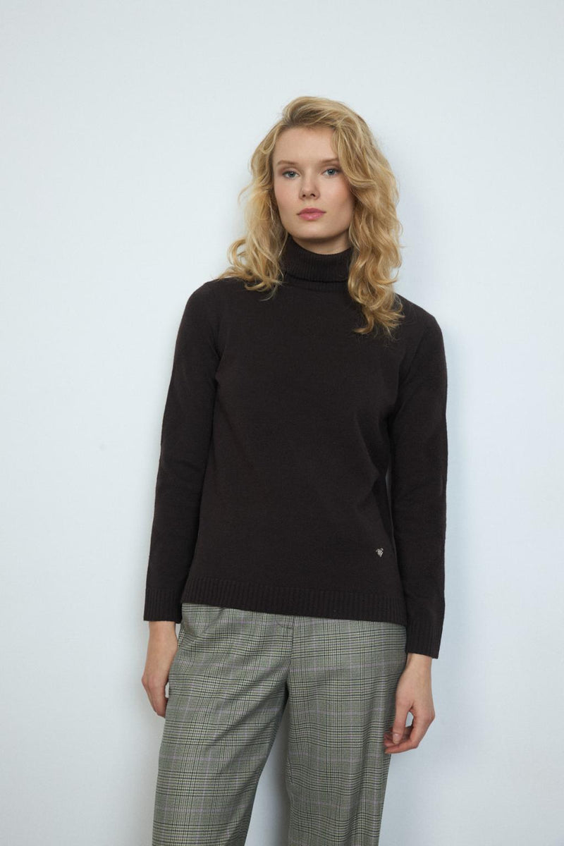 PUNTO BARILOCHE / WOMAN KNITWEAR