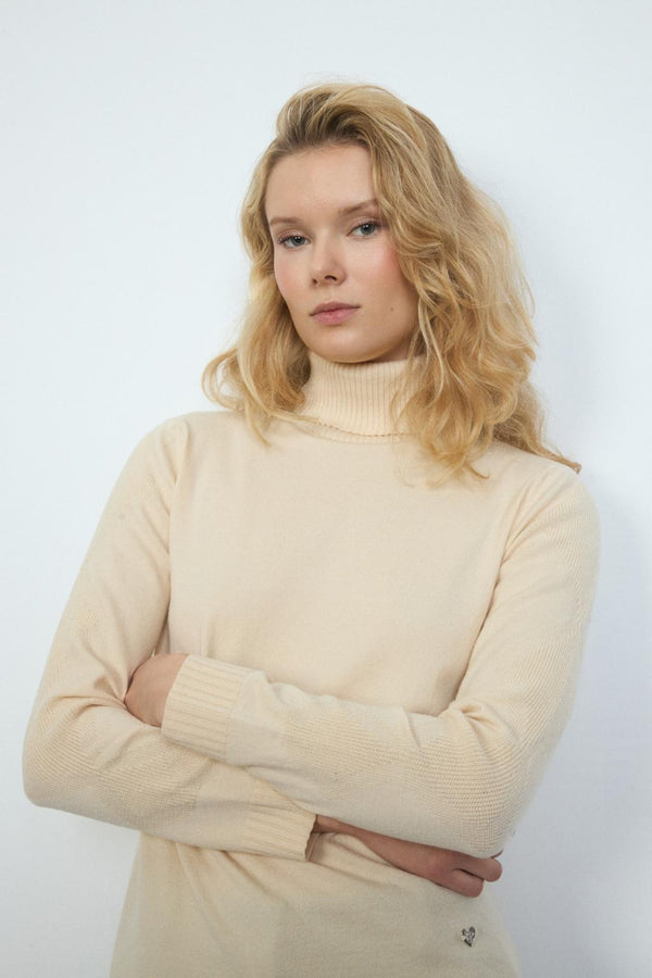 PUNTO BARILOCHE / WOMAN KNITWEAR