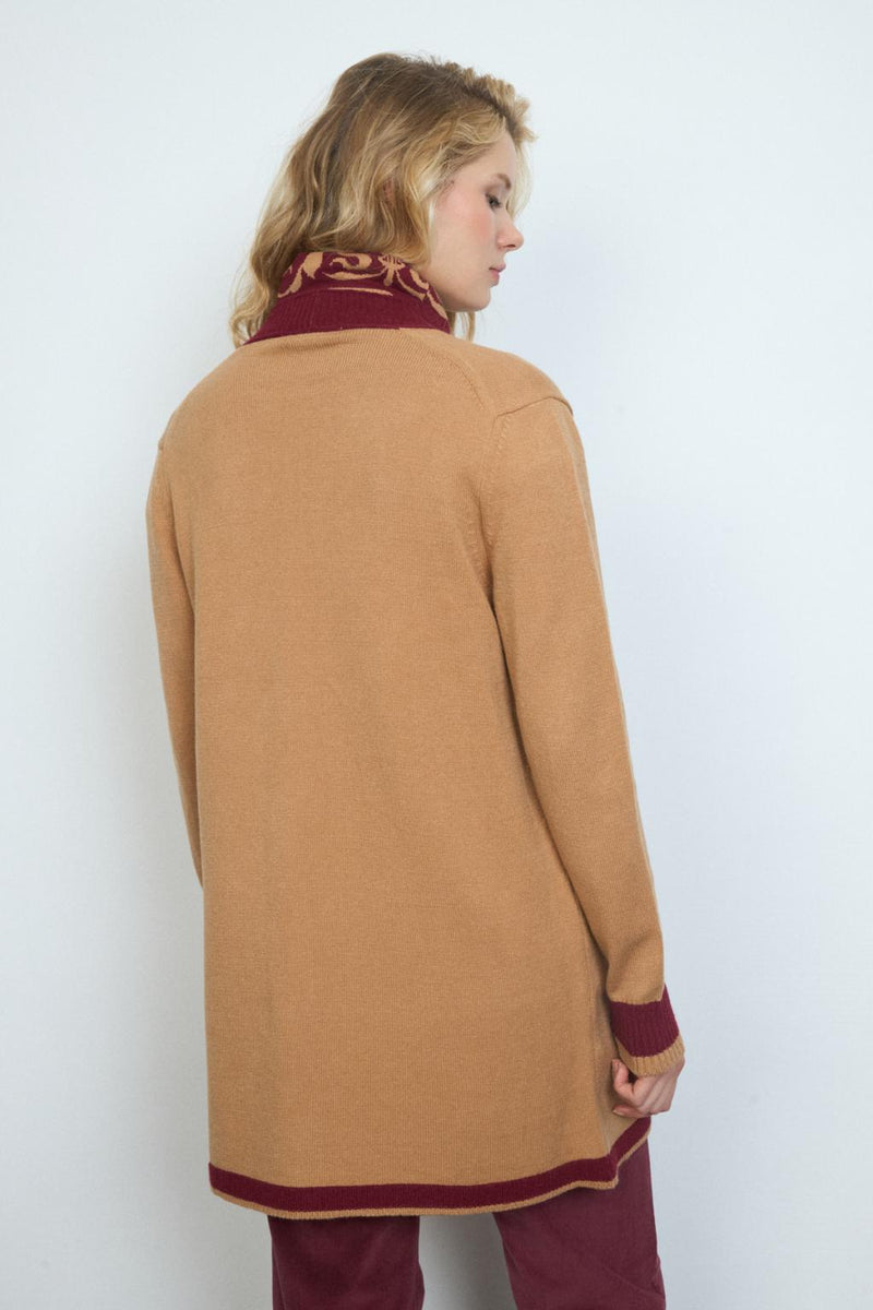 PUNTO CHAQUETA BARILOCHE / WOMAN KNITWEAR