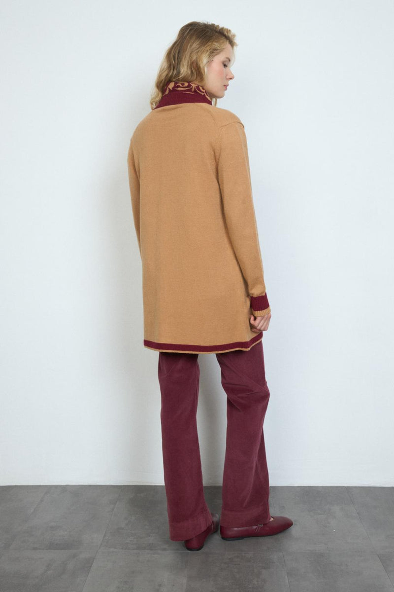 PUNTO CHAQUETA BARILOCHE / WOMAN KNITWEAR