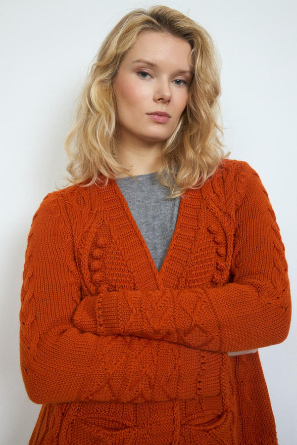 PUNTO CHAQUETA BARILOCHE / WOMAN KNITWEAR