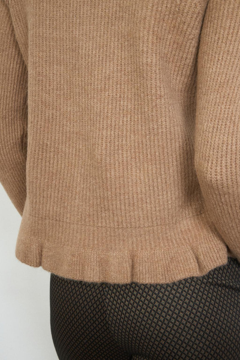 PUNTO CHAQUETA BARILOCHE / WOMAN KNITWEAR
